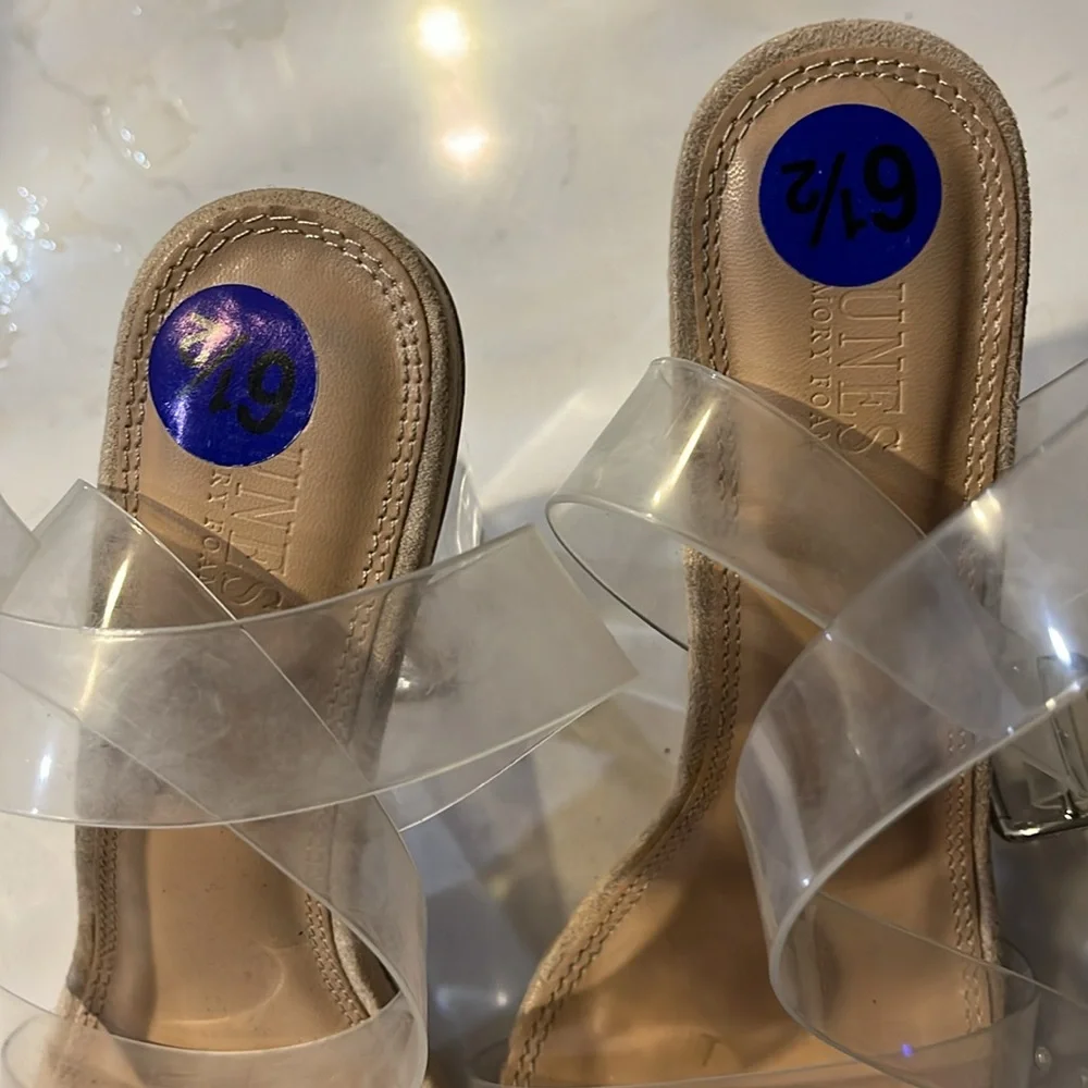 Shoes - Picture 3 of 4